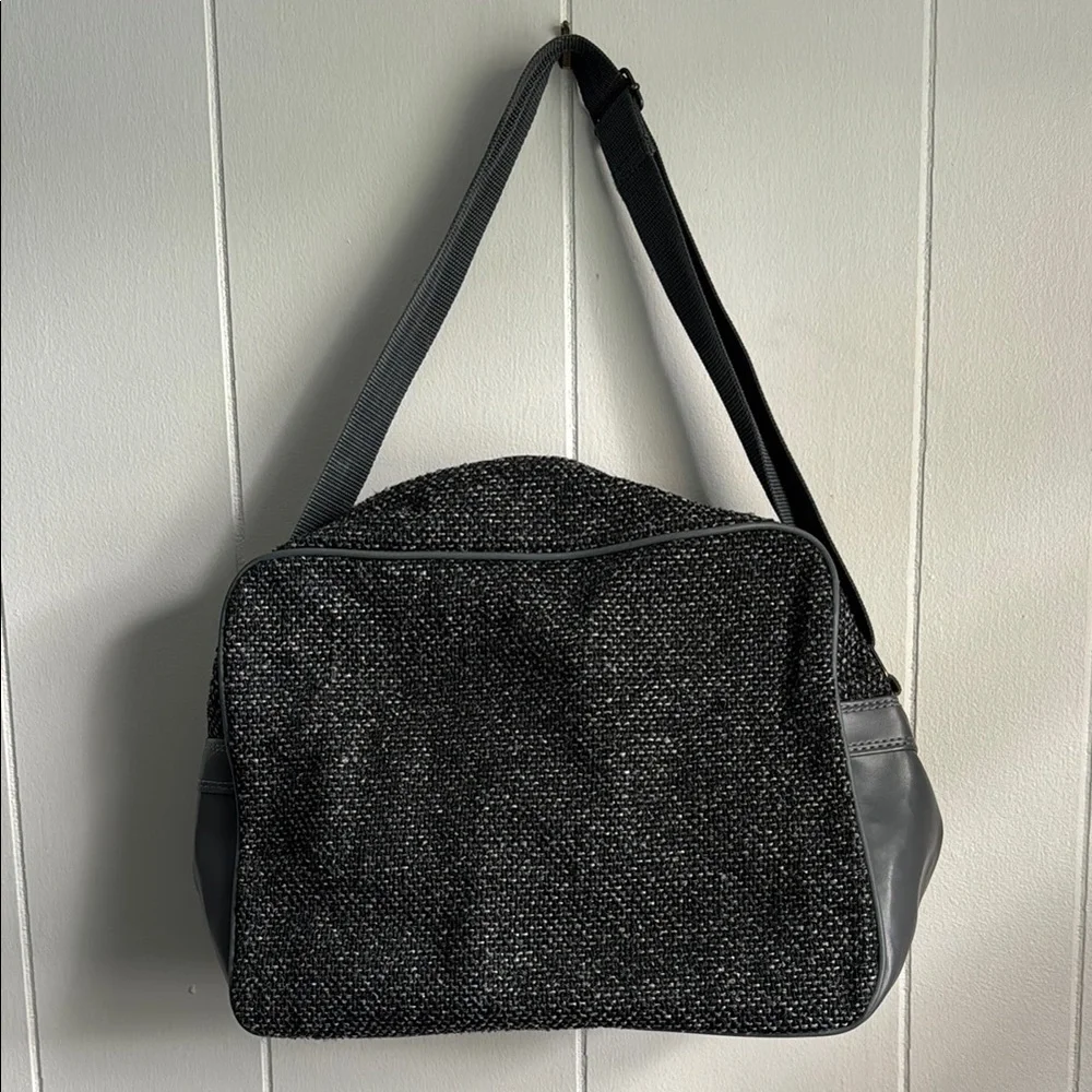 Oscar de la Renta Black and Gray Duffel Bag